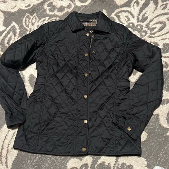 LL bean quilted jacket. Size small. Excellent condition other than lining. - Picture 1 of 5